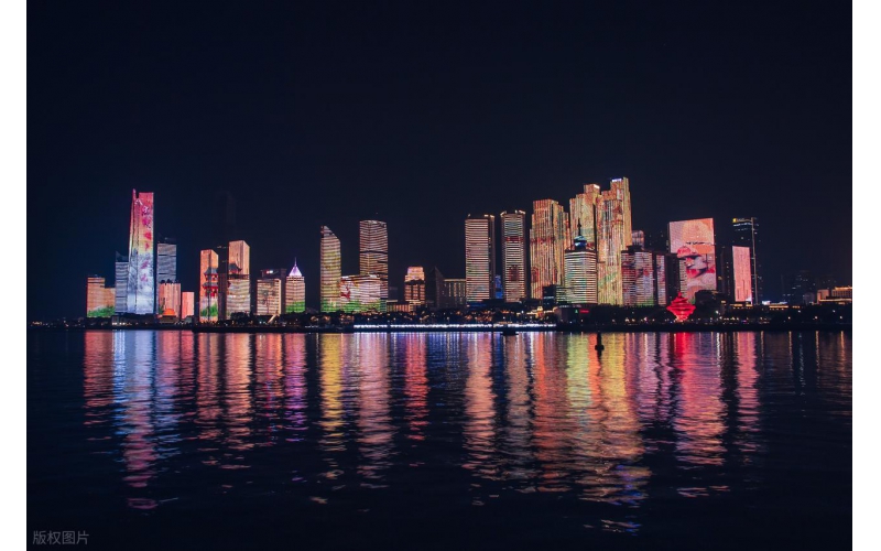 逐光而行，筑亮齊魯 —— 山東原實(shí)科技亮化工程的實(shí)力擔(dān)當(dāng)